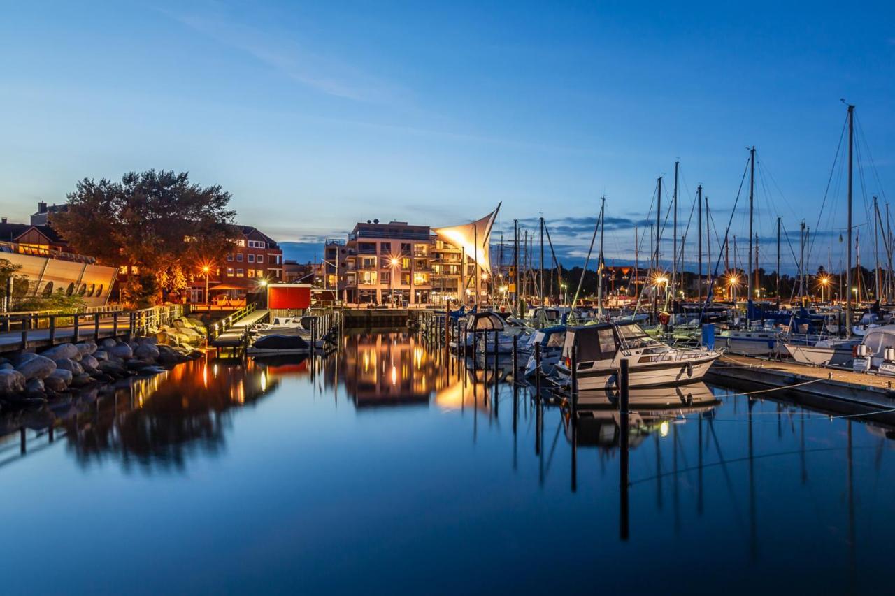 Apartmenthaus Hafenspitze Ap 5 - "Am Yachthafen 5" - Blickrichtung Offenes Meerstrandpromenade Eckernförde Eksteriør bilde